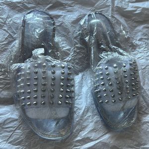 Fashion Nova Women’s Slides (Clear)- BRAND NEW!!!